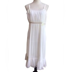 Vintage Carillon Ivory Floral And Lace Trim Nightgown